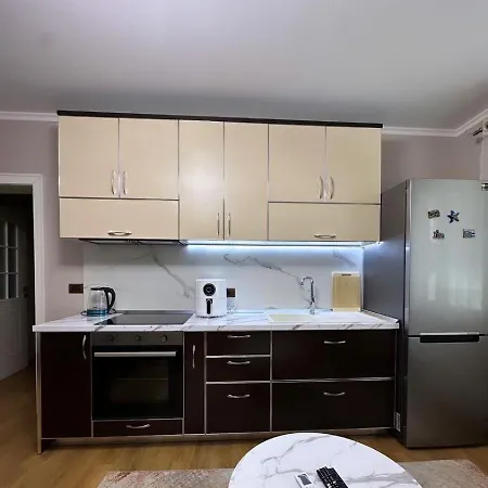 Cosy Appartments Lägenhet Tirana